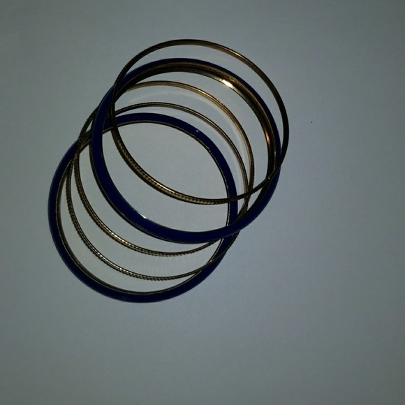 5 Bracelet Bundle - Picture 3 of 3